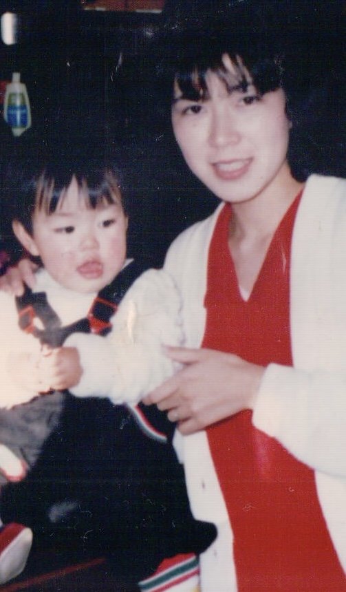 丘さんのお母さん。丘さんの素敵な笑顔は母親譲り！