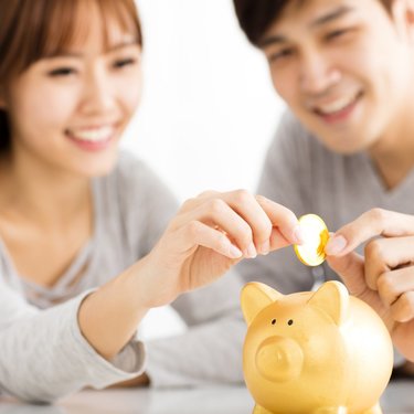 年金はさらに厳しい現実が…30・40代が〝今日からやるべき〟老後資金の備え