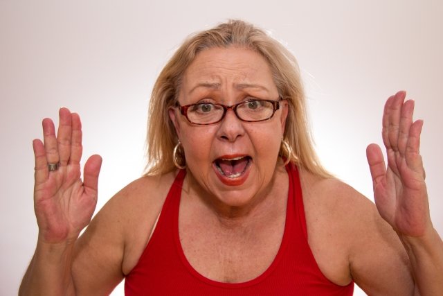 中年太りのおばさんの画像