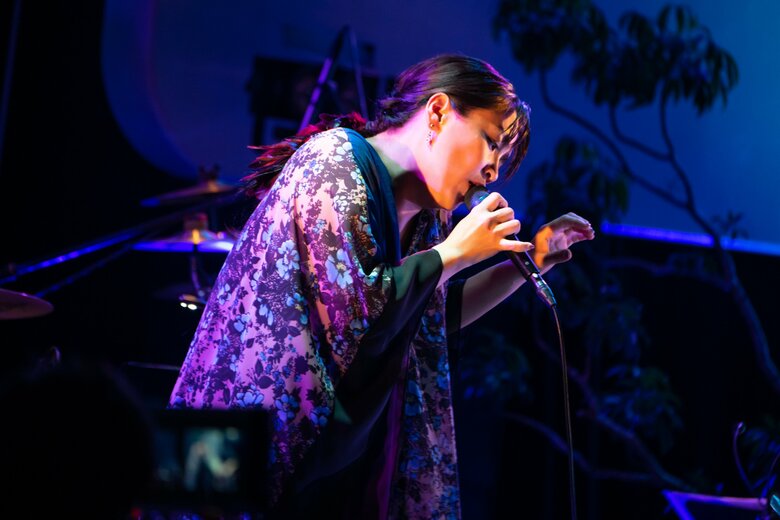 今年７月にニューアルバムを携えて開催したワンマンライブの様子