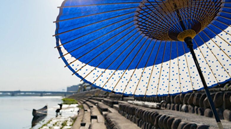 ふるさと兼業を行うNPO法人G-netの本拠地・岐阜の伝統工芸品「岐阜和傘」（写真提供：長良川STORY事務局）