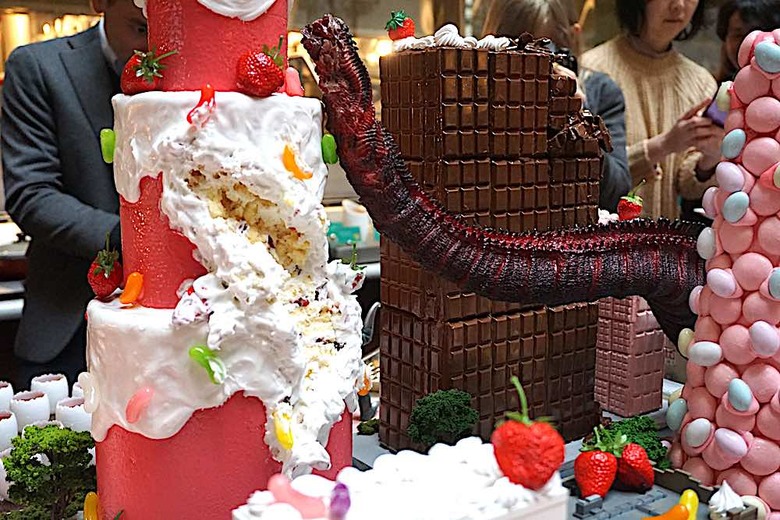 ゴジラに破壊されたビルもリアルに再現！