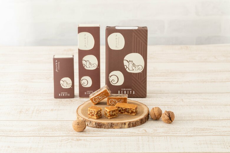 くるみがたっぷり入った鎌倉紅谷の人気菓子「クルミッ子」