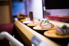 子どもも大人も喜ぶ！進化し続ける回転ずし店