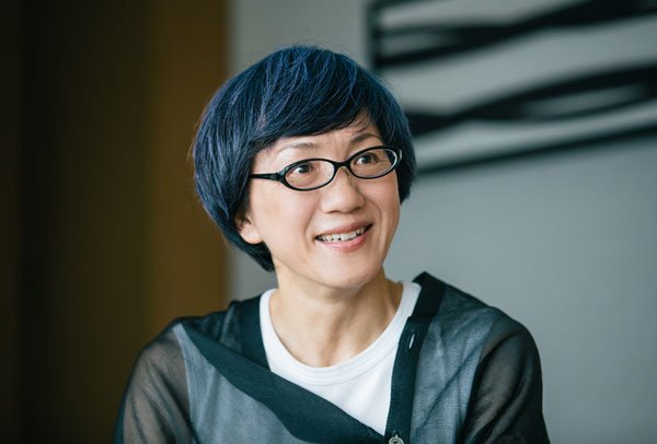 子育てについて話す荻上監督