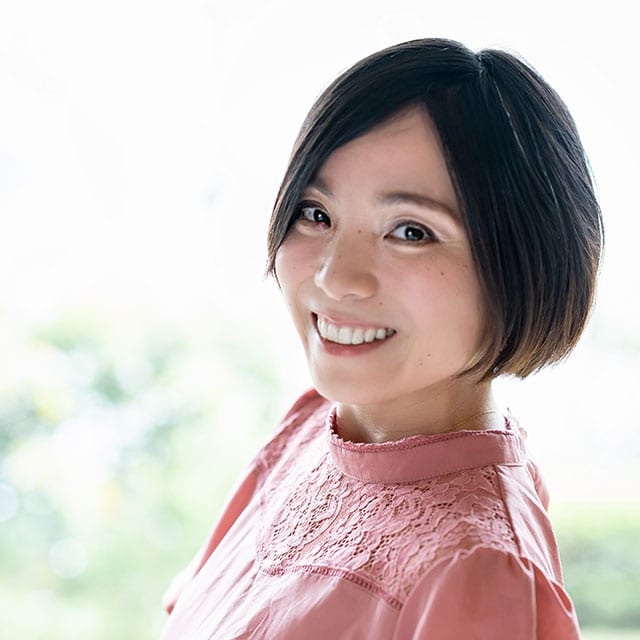 OctEF合同会社代表。横浜市出身。元国土交通省職員で2児の母。2016年より熊本県天草市に家族で移住し、ライター、ベーグル・焼き菓子の製造販売、販売会社の代表など、パラレルワーカーとしてのキャリアを築く。