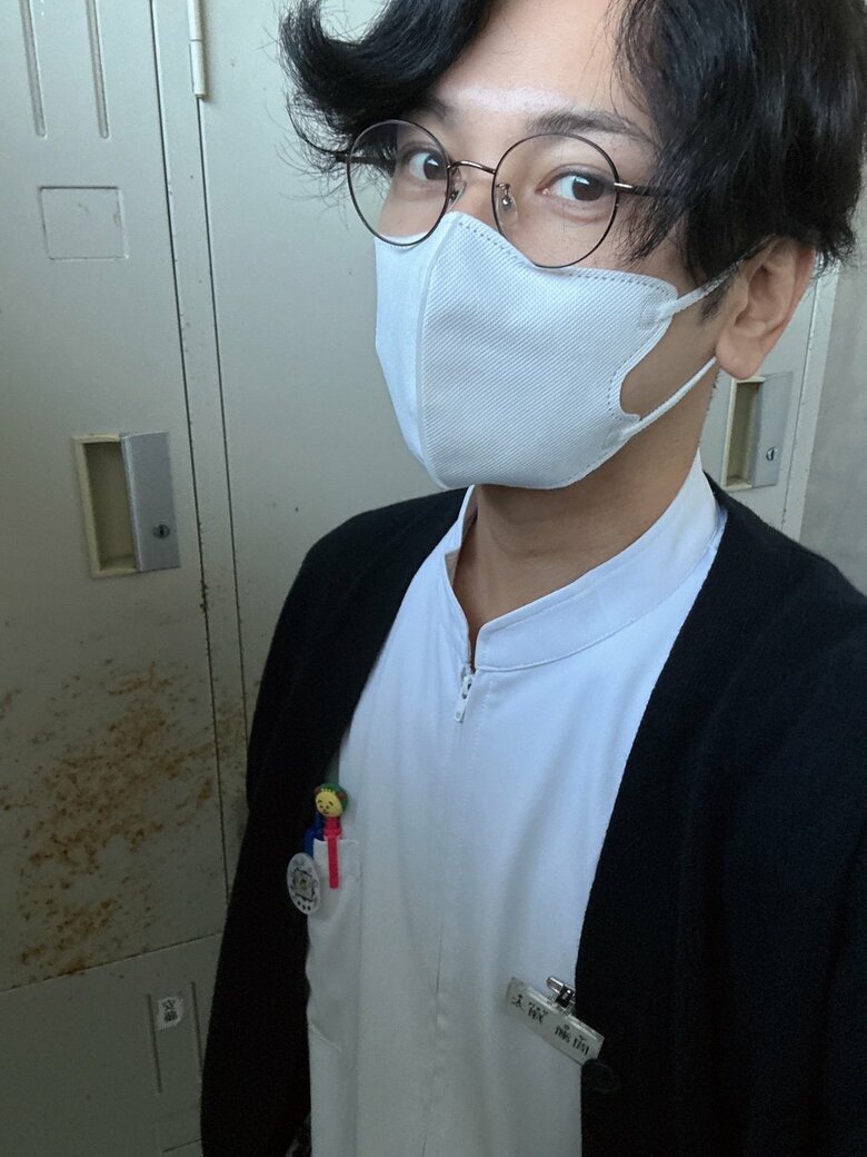 ナースの制服も似合ってる！