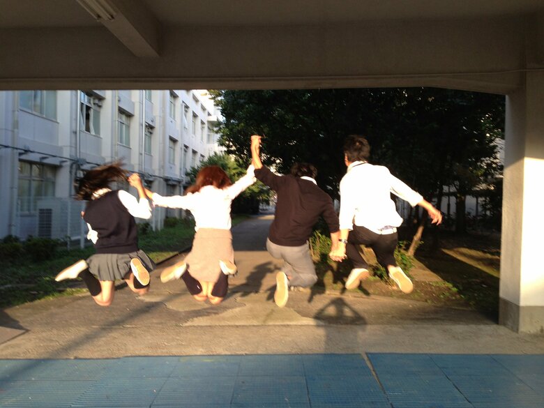 高校3年生。友達と放課後遊びで現実逃避！