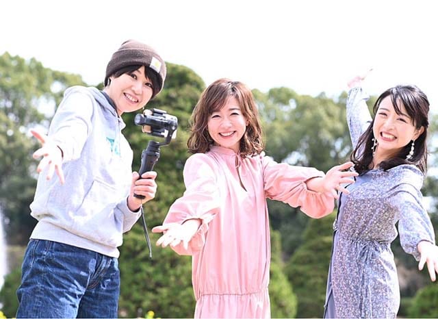 笑顔が絶えない松尾さんとSENSE OF WONDERのスタッフ